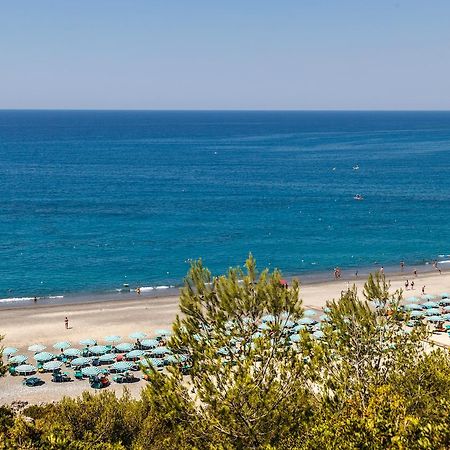 Touring Club Italiano - Marina Di Camerota Esterno foto