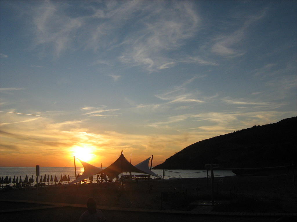 Touring Club Italiano - Marina Di Camerota Esterno foto
