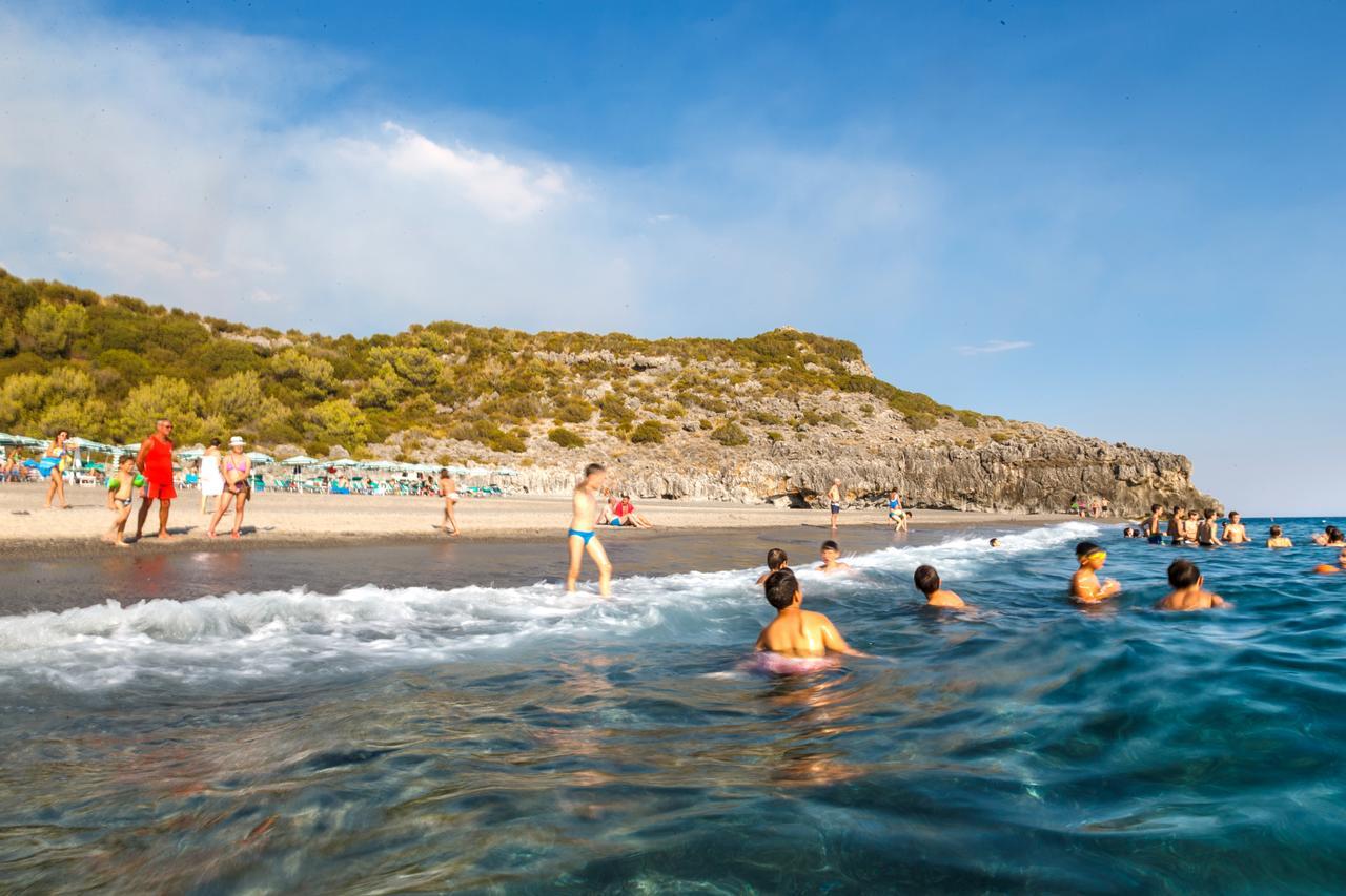 Touring Club Italiano - Marina Di Camerota Esterno foto