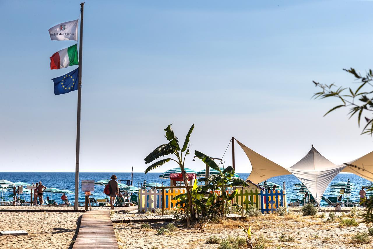 Touring Club Italiano - Marina Di Camerota Esterno foto