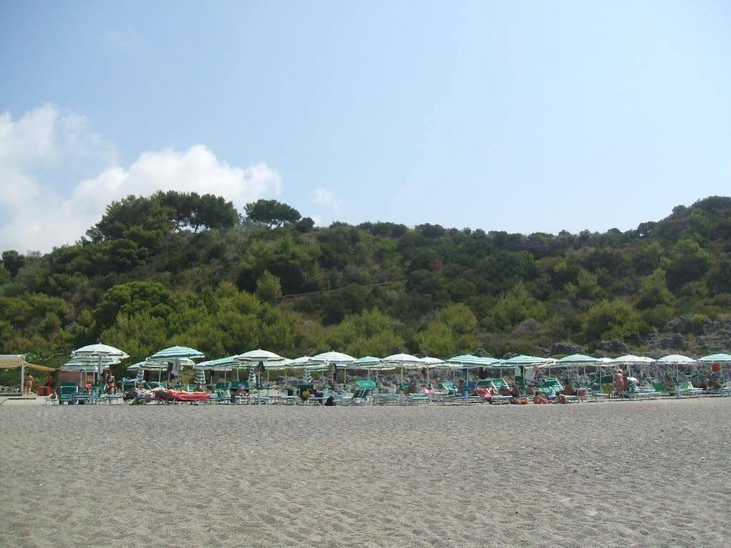 Touring Club Italiano - Marina Di Camerota Esterno foto