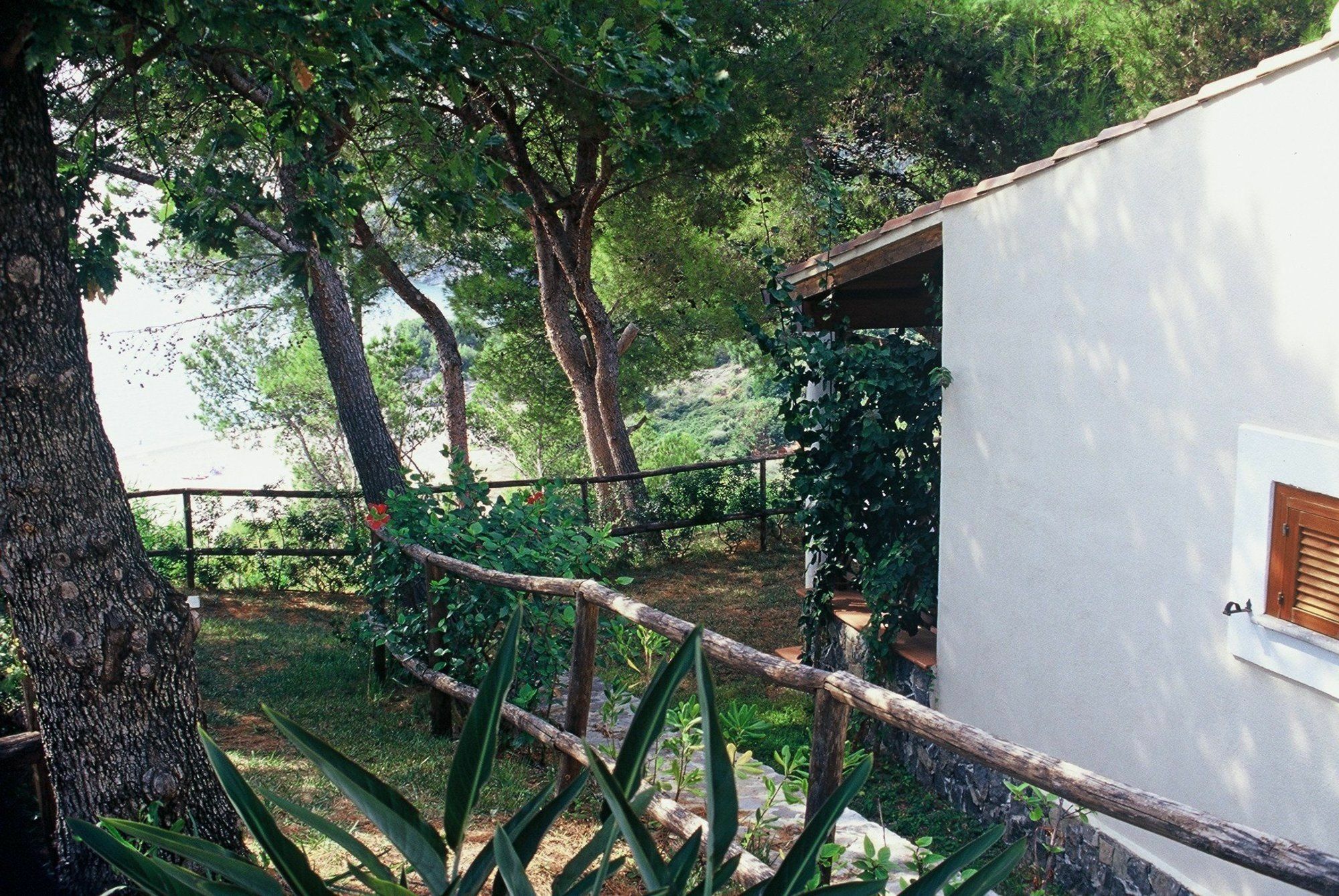 Touring Club Italiano - Marina Di Camerota Esterno foto